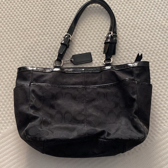 Authentic Coach Signature Gallery East West Tote - Picture 2 of 10